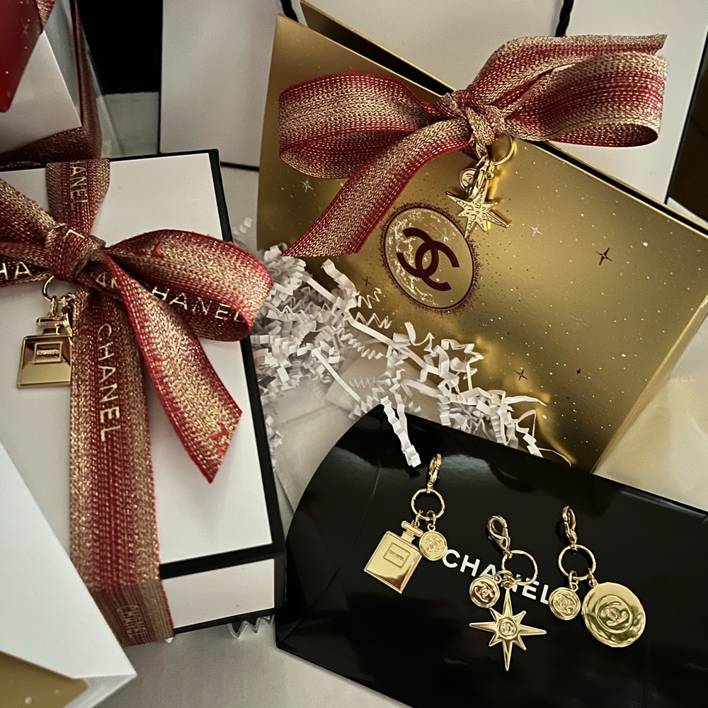 CHANEL CC Charm Set-Moon,Star,Perfume Bottle Charm&Gold Origami Bag,Bow&Camellia
